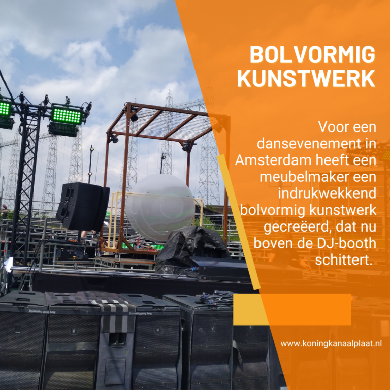 Spectaculair kunstwerk boven de DJ-booth: Innovatie en design in perfectie
